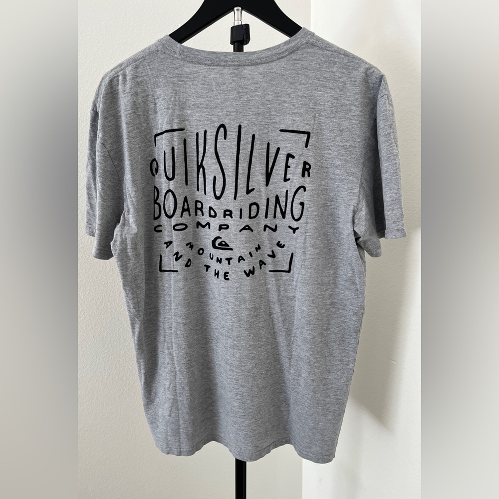 Quiksilver Surf Tee 🌊 Gray Graphic Beach Shirt Coastal Skater Vibe | Large